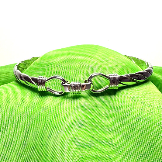 solid sterling silver opening twisted bangle