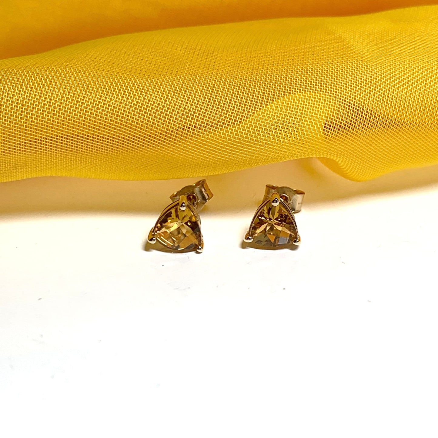 Triangle citrine yellow gold earrings