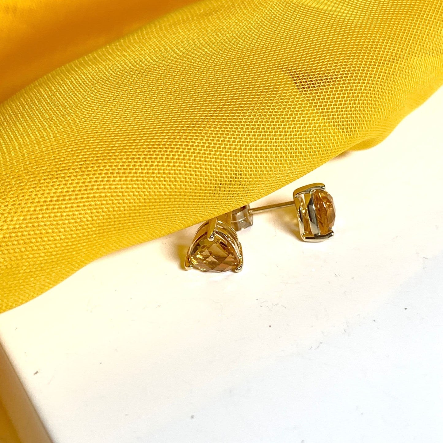 Triangle citrine yellow gold earrings