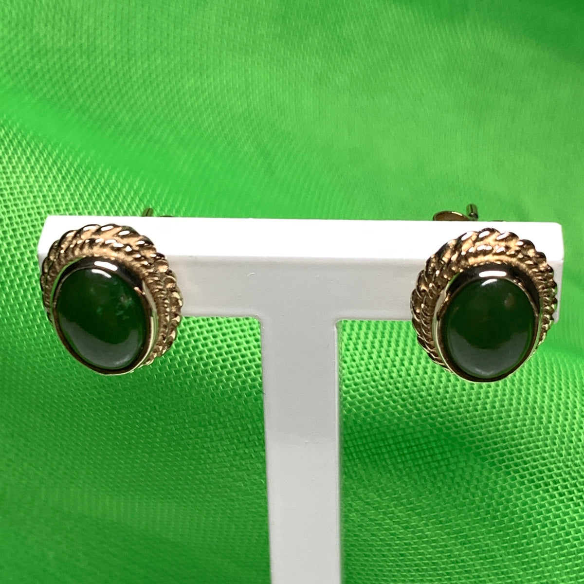 Green jade gold oval stud earrings