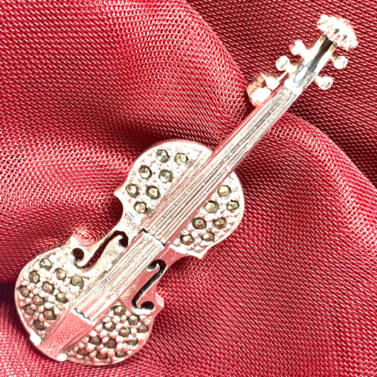 Treble violin marcasite sterling silver brooch