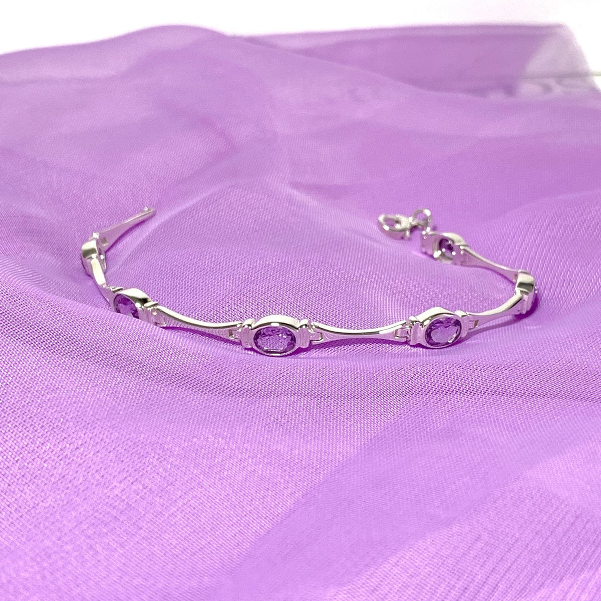 Oval purple amethyst sterling silver bracelet