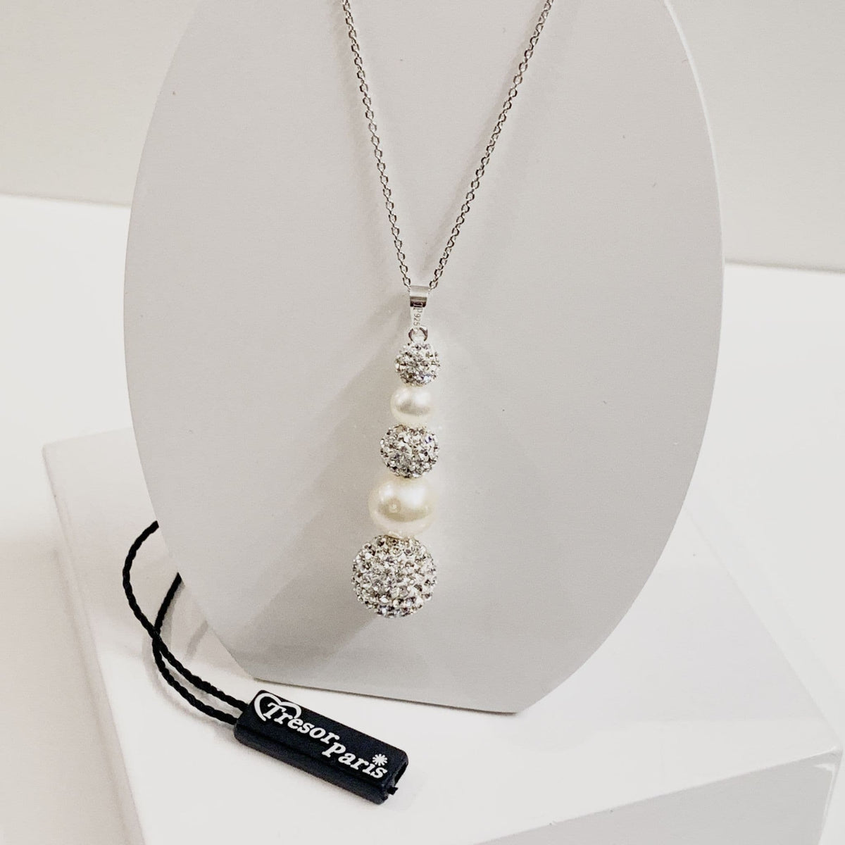 Tresor Paris White and Pearl Drop Pendant