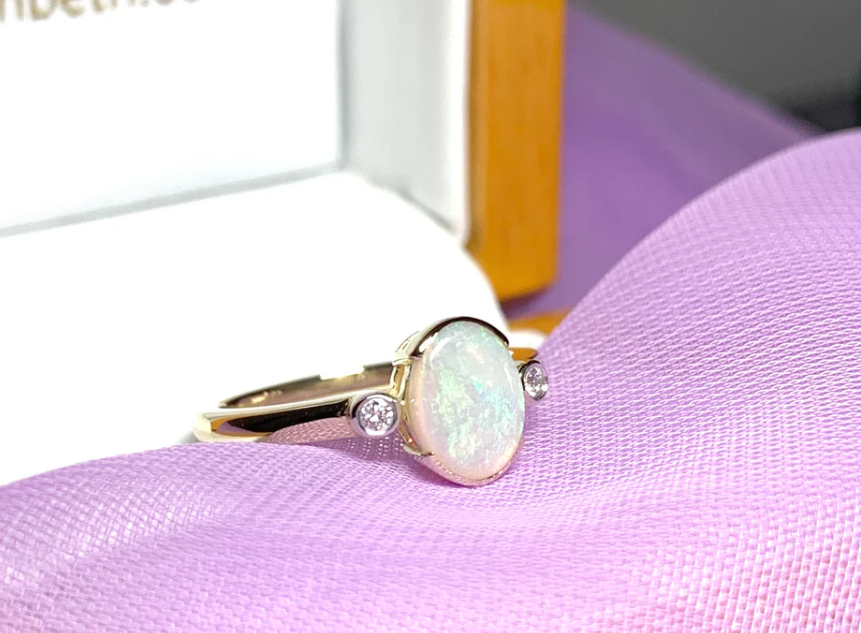Opal Jewellery – The October Birthstone