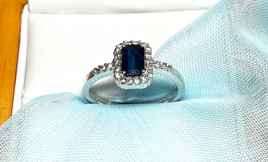 September Birthstone: Sapphire Meaning, History and Jewellery Guide