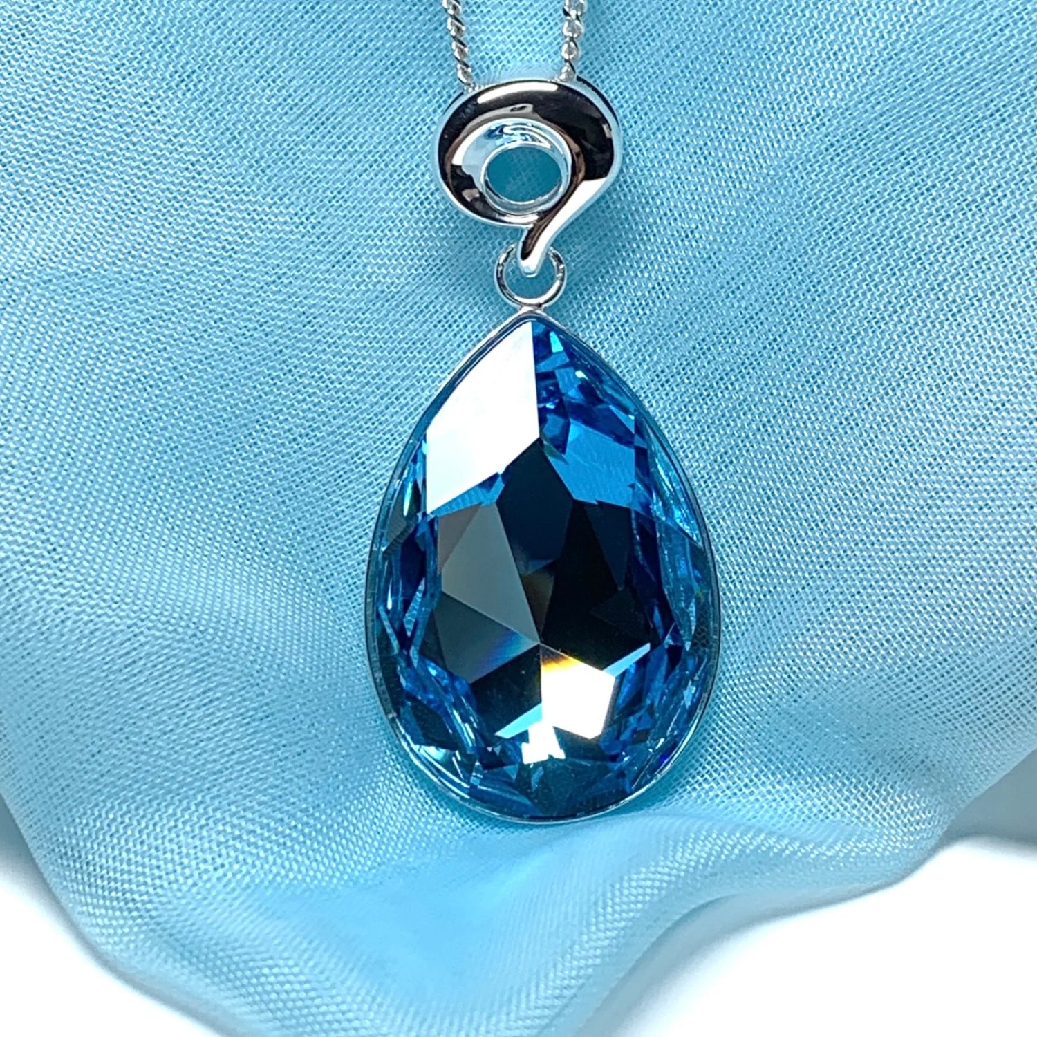 Sparkling crystal necklaces