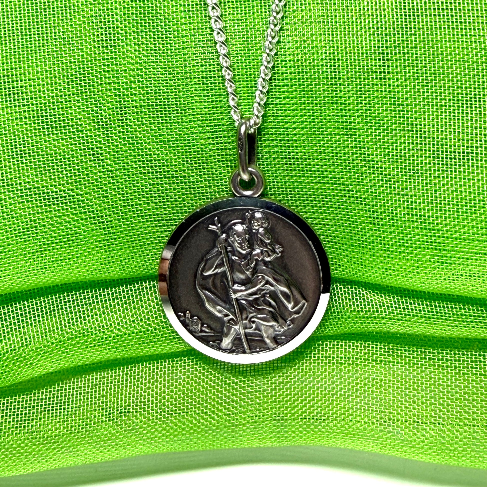 18 mm Sterling silver large round St. Christopher including chain