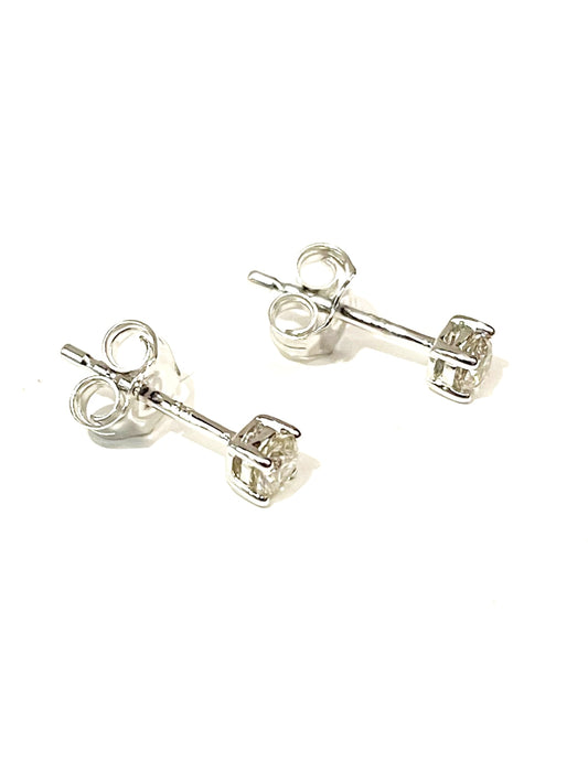 25 points White Gold Diamond Stud Earrings Single Stone Claw Setting