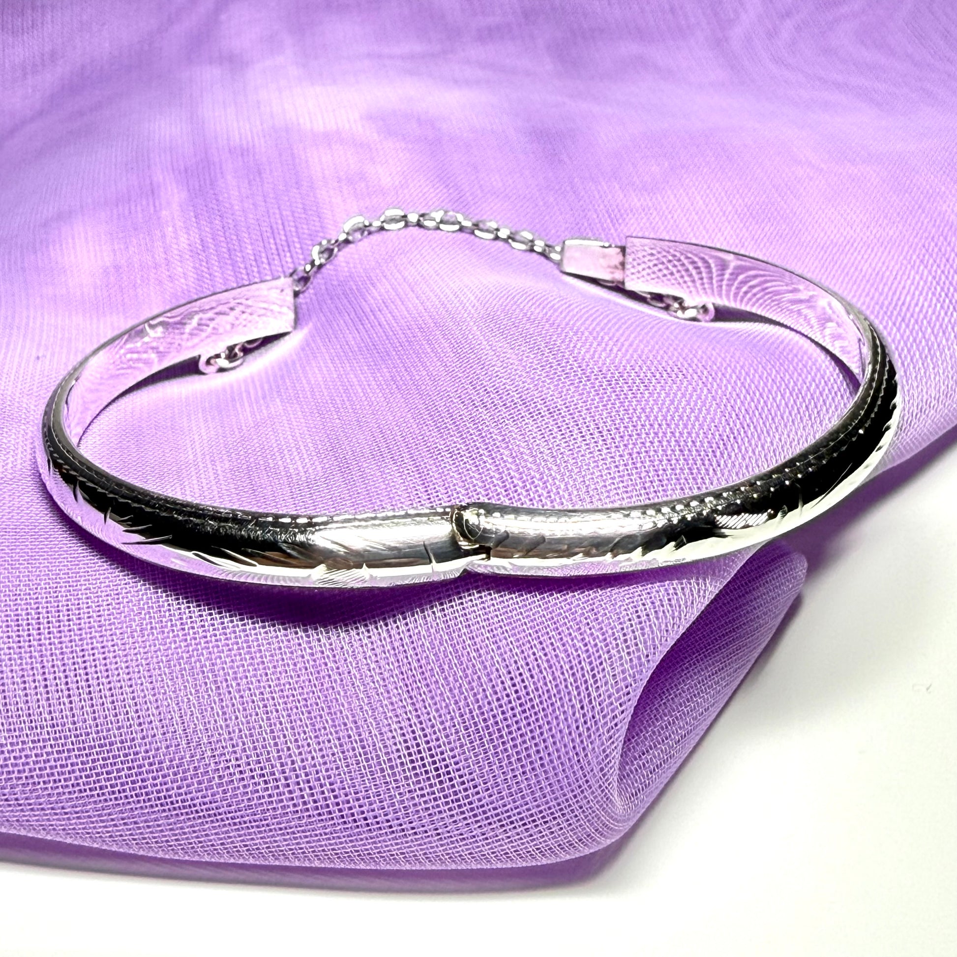 925 Sterling Silver Engraved Baby's Hinged Bangle With Safety Chain