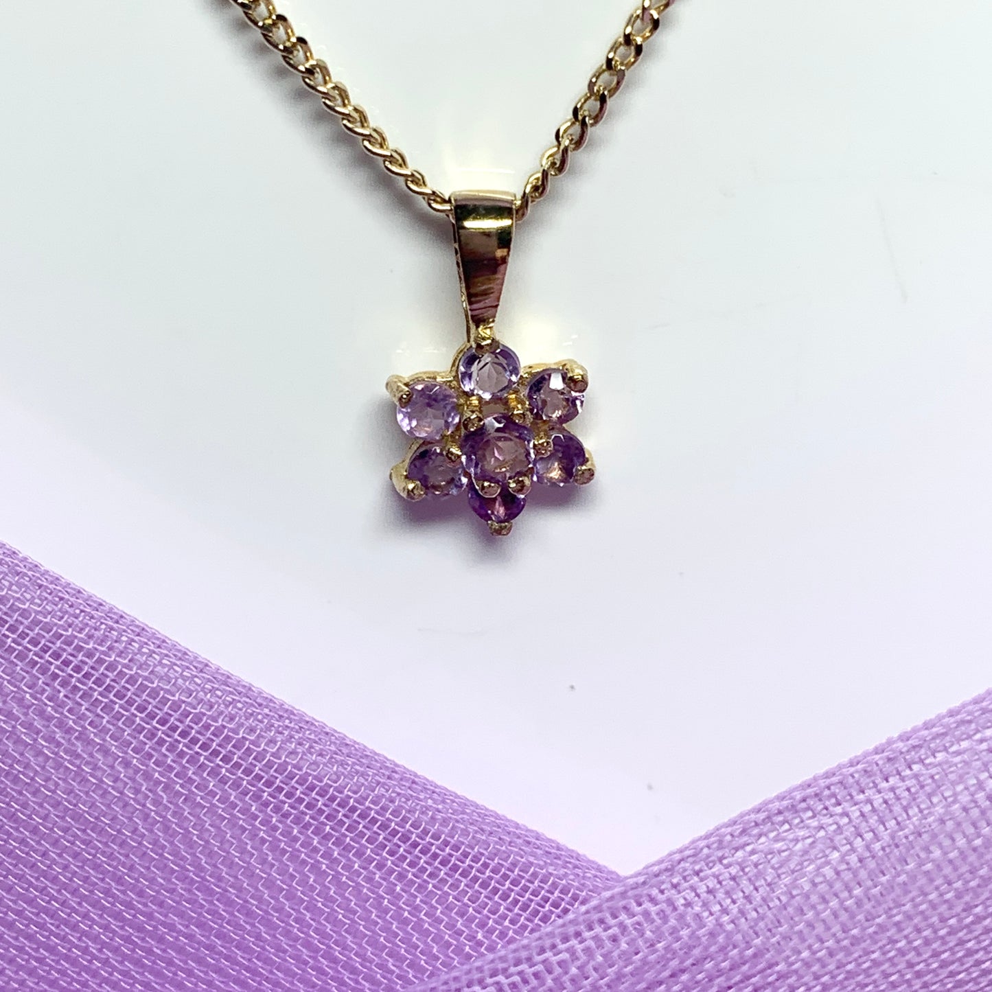 9 Carat yellow gold real amethyst cluster necklace