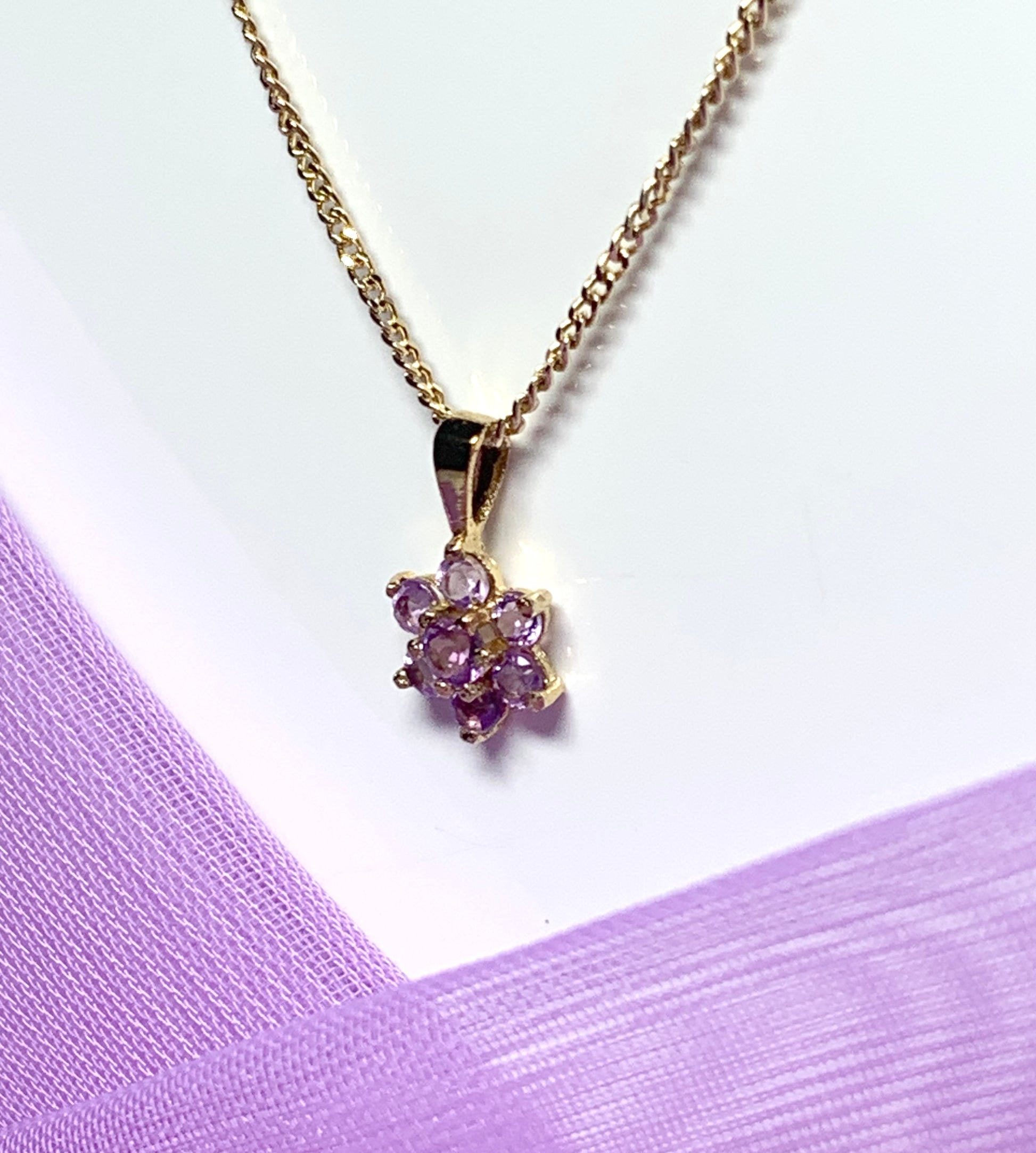 9 Carat yellow gold real amethyst cluster necklace