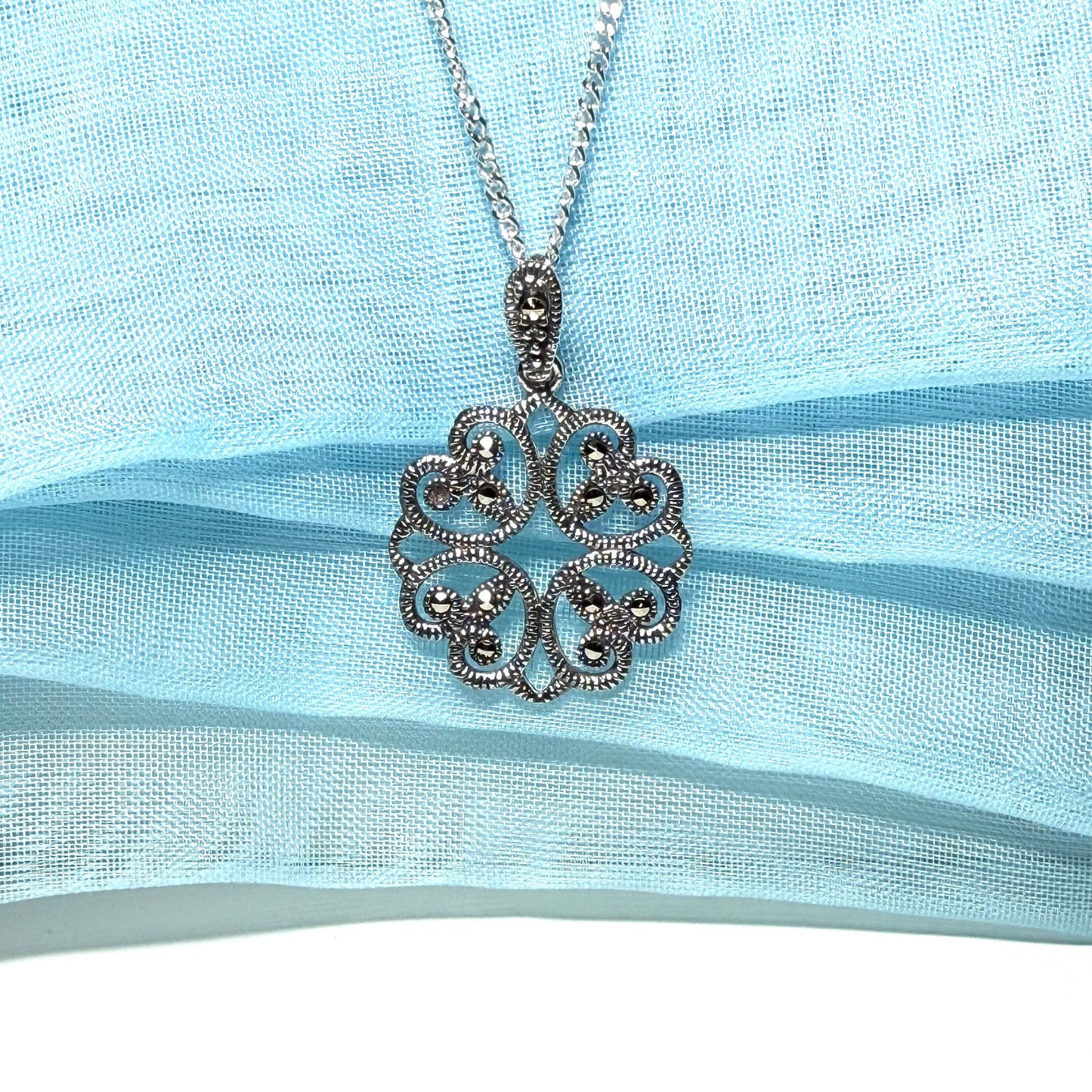Marcasite necklace round shaped sterling silver