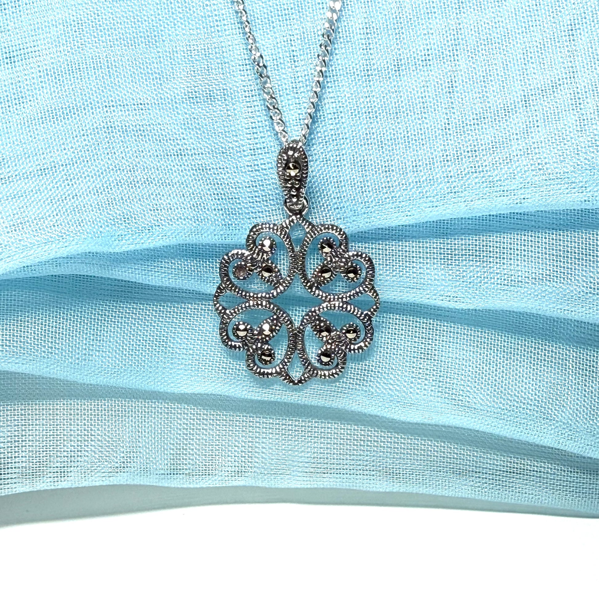 Marcasite necklace round shaped sterling silver