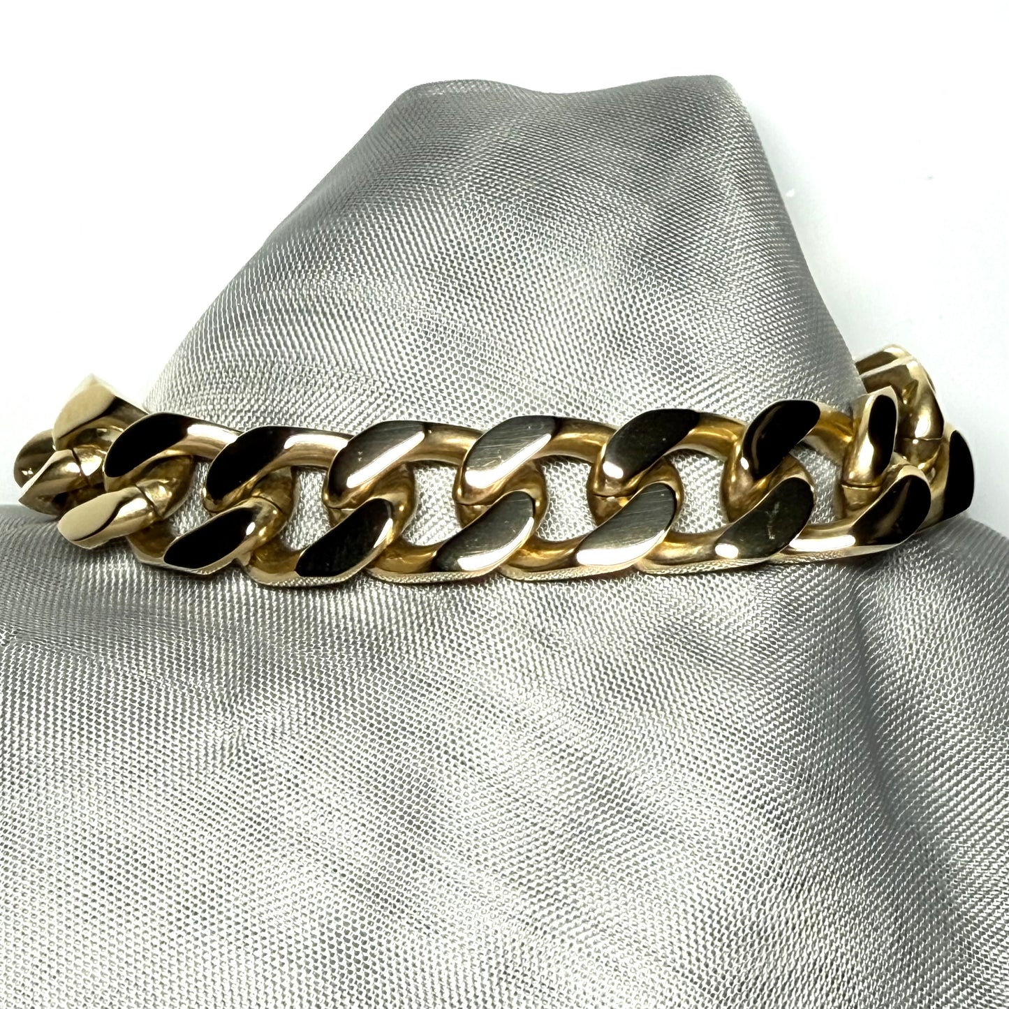 Men's heavy gold plated 8.5 inch curb bracelet