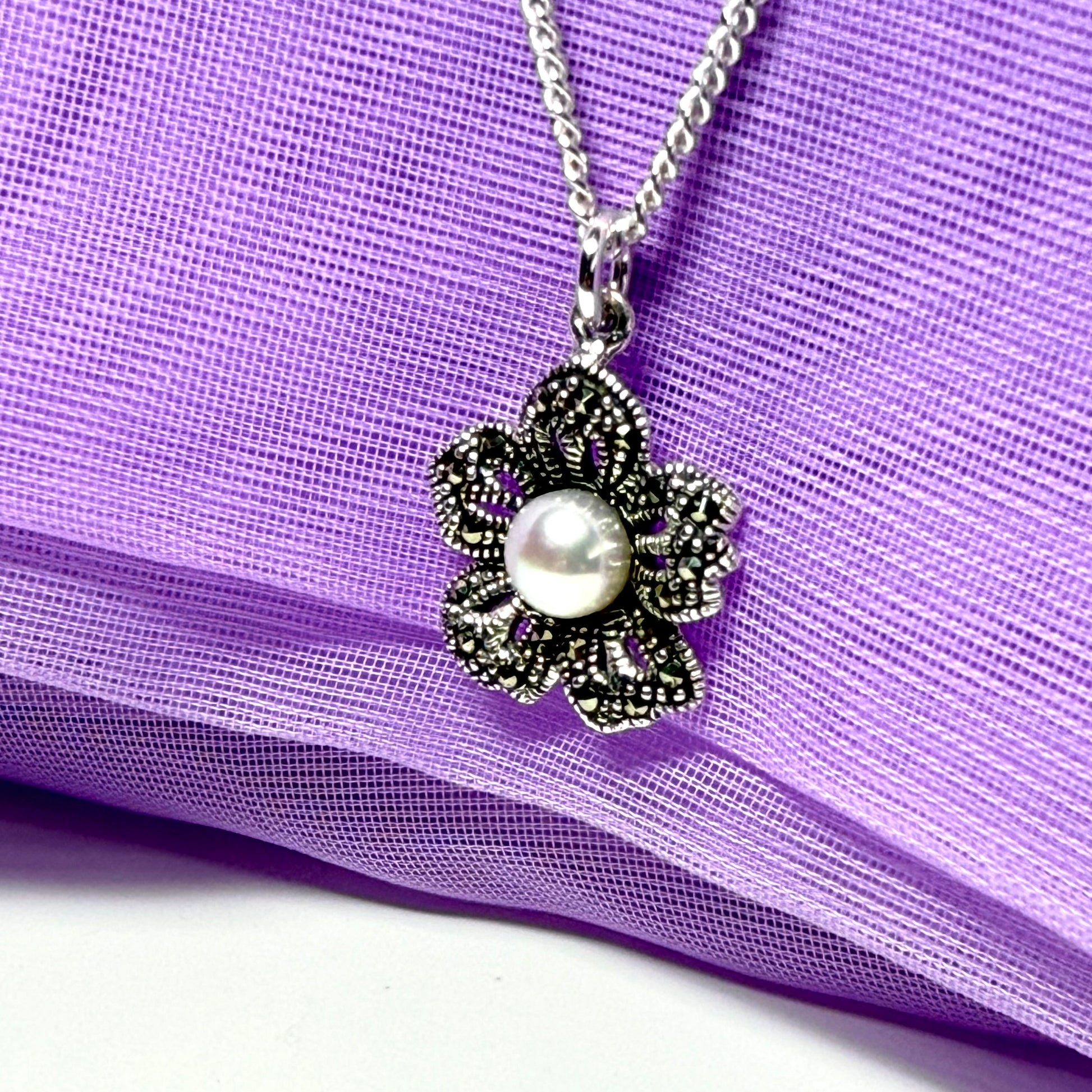Pendant real marcasite and real freshwater cultured pearl flower necklace shaped sterling silver