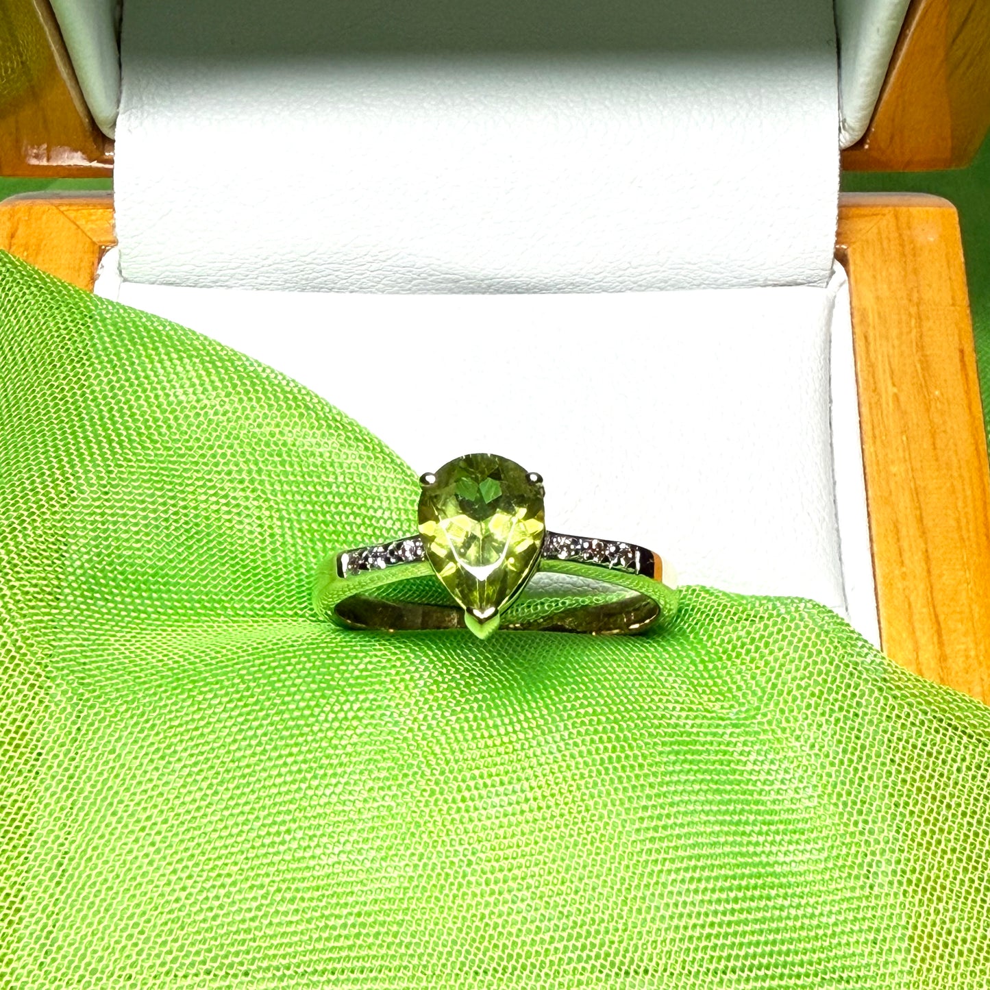 Peridot Yellow Gold Pear Shaped Ring