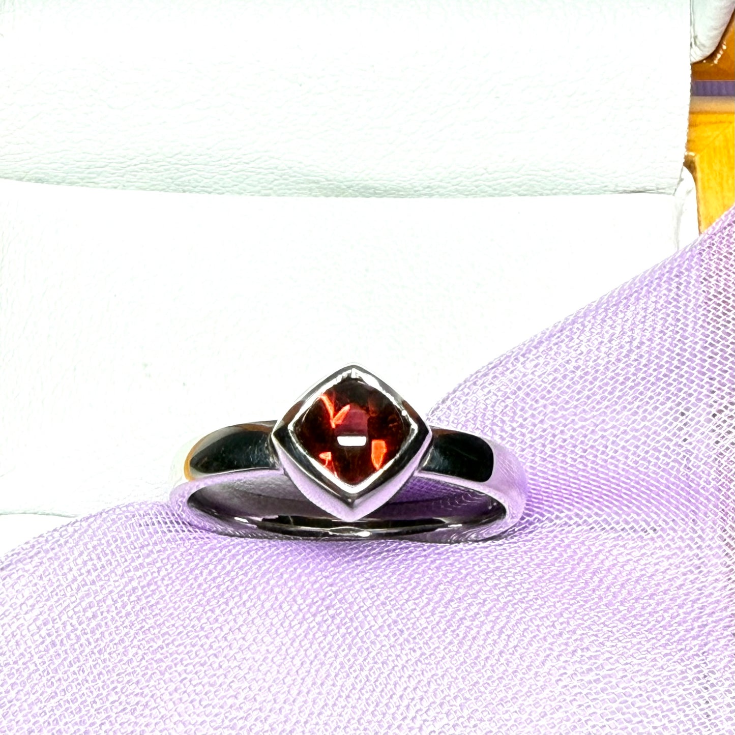 Real garnet ring white gold