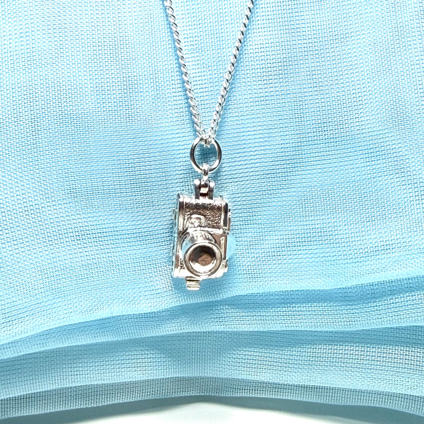 Traditional Lens Camera Shape Necklace Sterling Silver Pendant