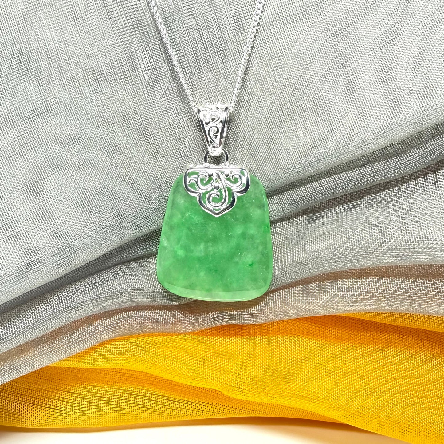 A beautiful & stunning real green jade necklace large cushion shaped, simply gorgeous