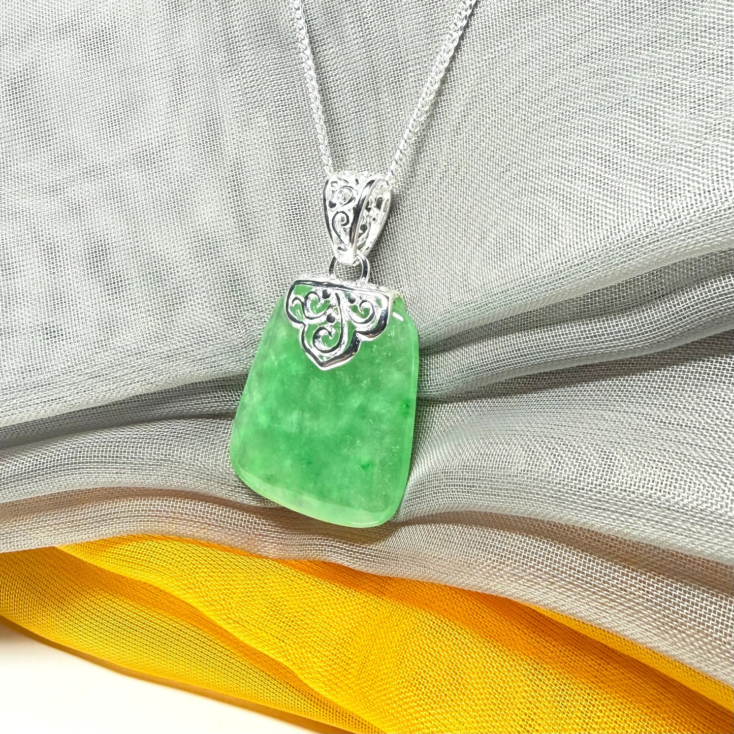 A beautiful & stunning real green jade necklace large cushion shaped, simply gorgeous