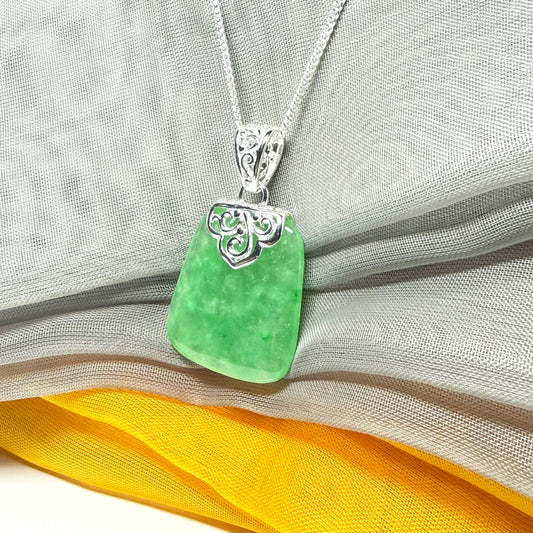 A beautiful & stunning real green jade necklace large cushion shaped, simply gorgeous