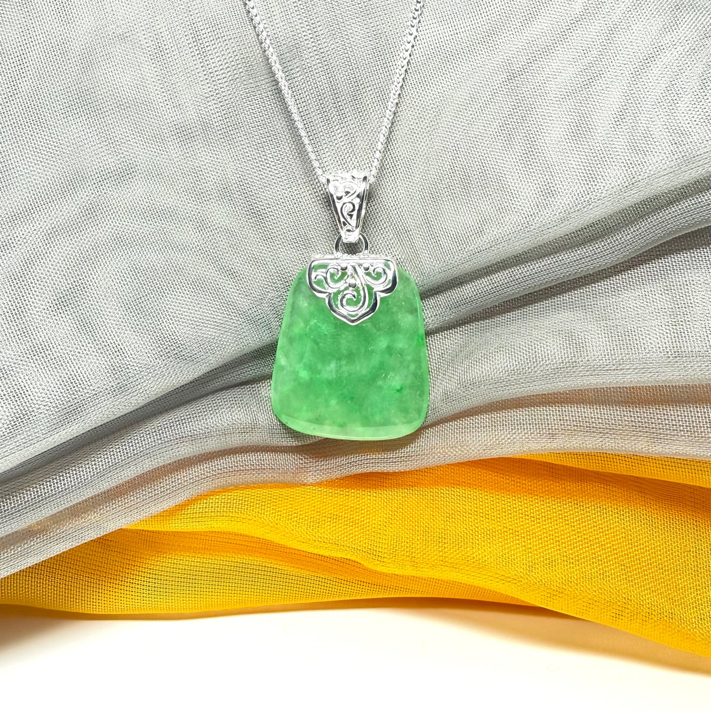 A beautiful & stunning real green jade necklace large cushion shaped, simply gorgeous