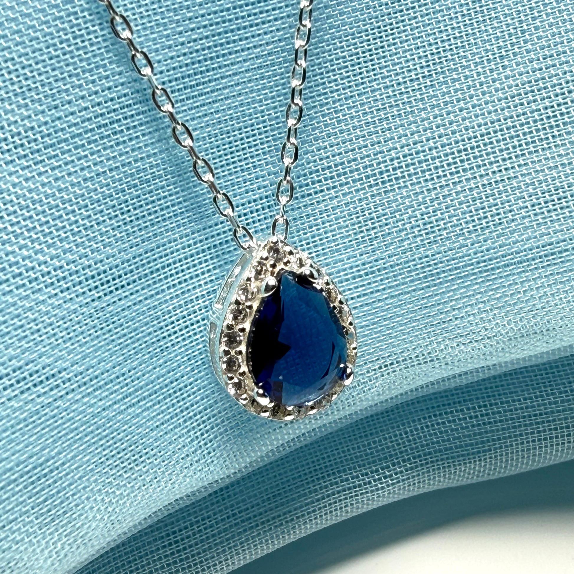 Necklace bright blue and white cubic zirconia teardrop cluster dress pear shaped cocktail pendant