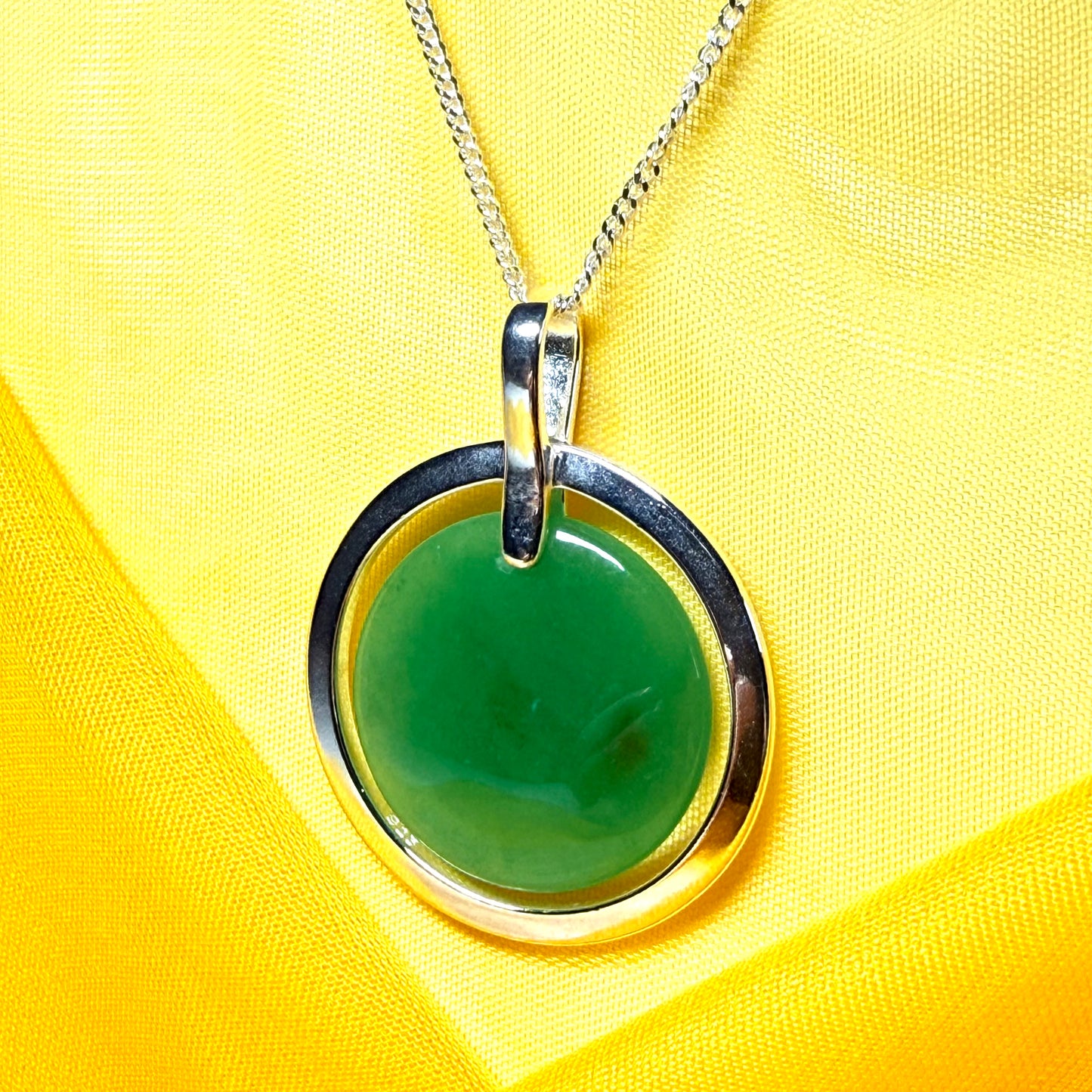 A large round halo necklace sterling silver circle shaped green real jade with chain