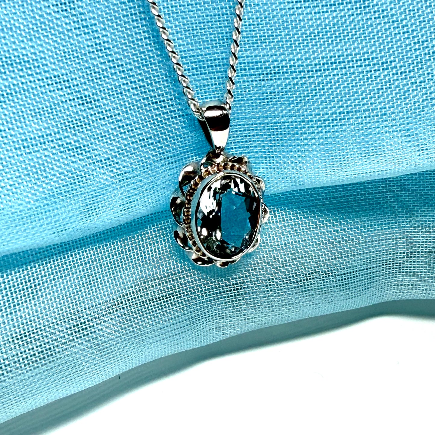 Real aquamarine necklace oval white gold