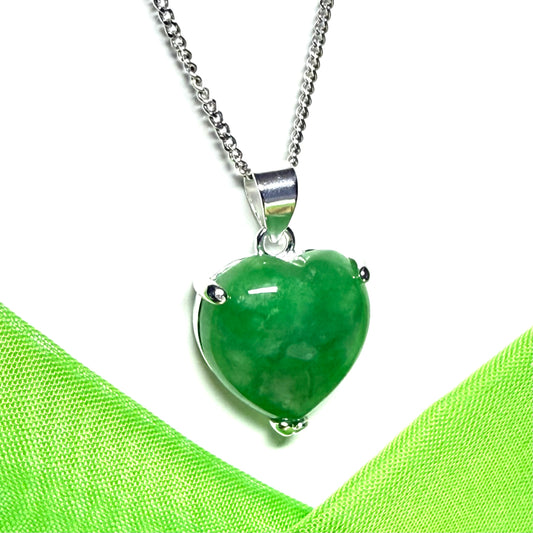 A real dark green jade pendant heart shaped sterling silver, a gorgeous and eye opening designed necklace