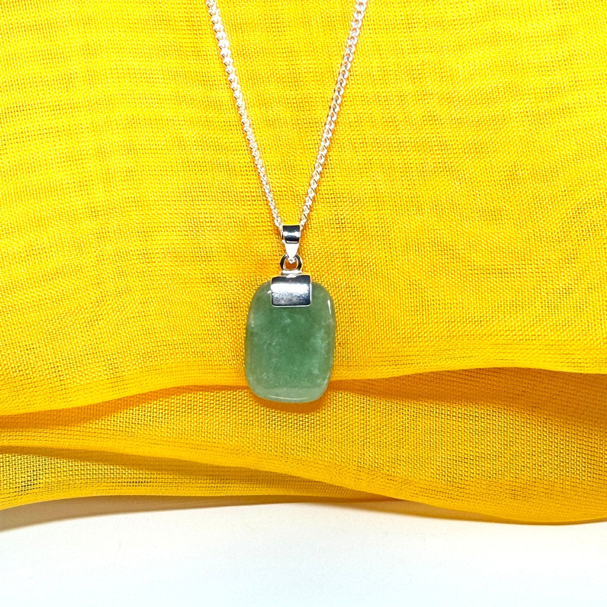 A real green jade necklace cushion shape stone sterling silver chain included losange shaped pendant