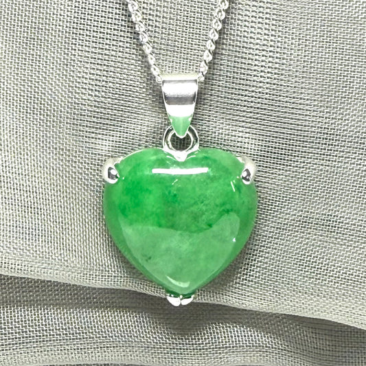 A real green jade necklace heart shaped sterling silver pendant love necklace with chain, stunning