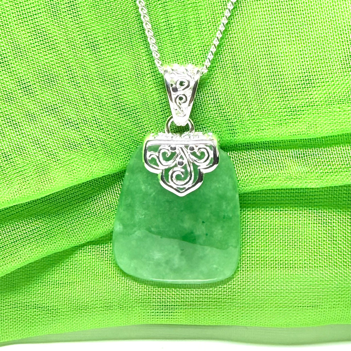 A real green jade necklace silver large cushion shaped, a truly gorgeous pendant