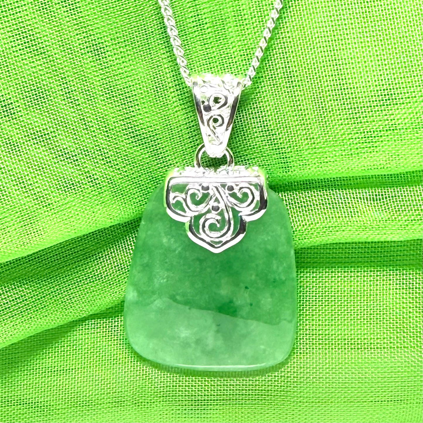 A real green jade necklace silver large cushion shaped, a truly gorgeous pendant