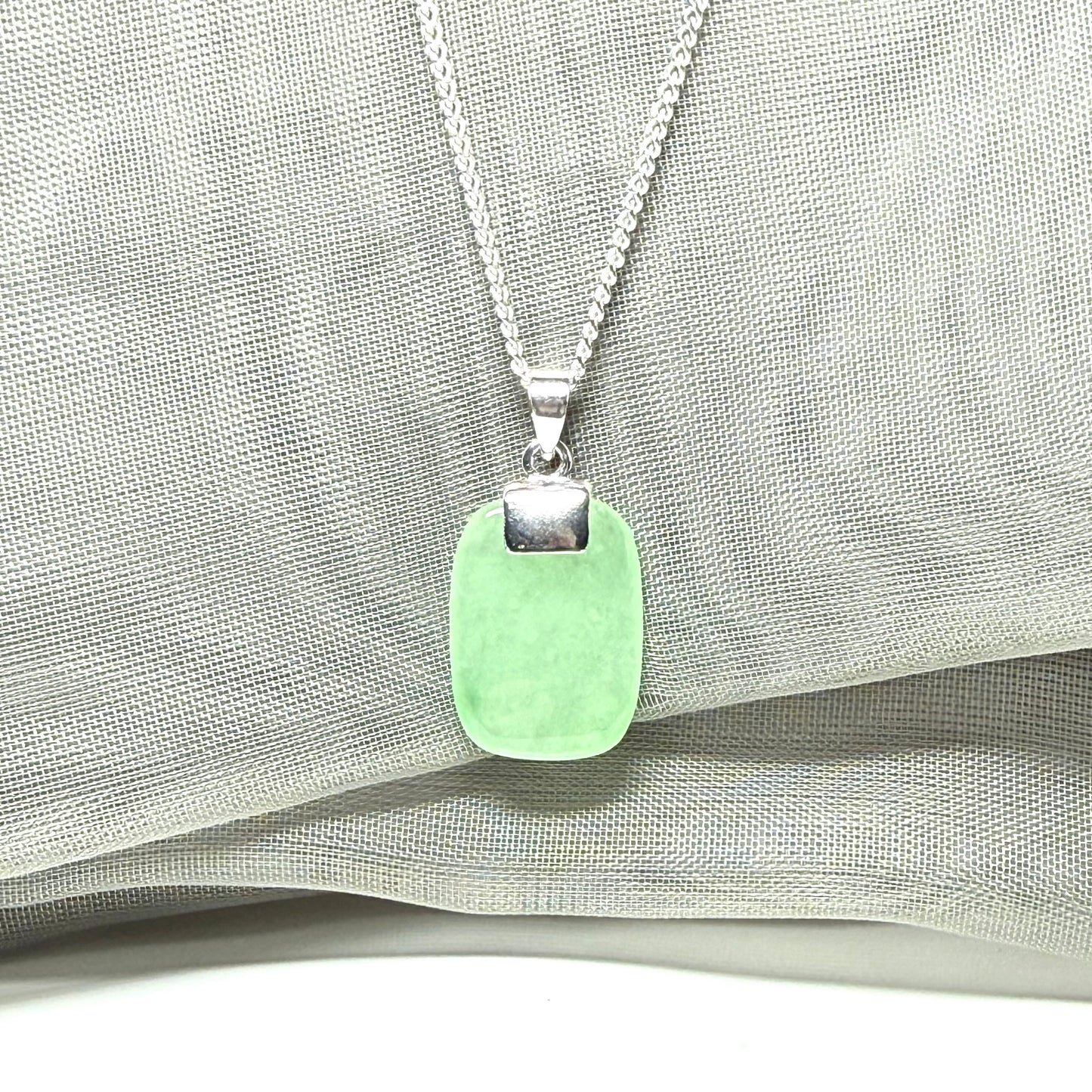 Real green jade pendant necklace cushion shaped silver, stunning gorgeous