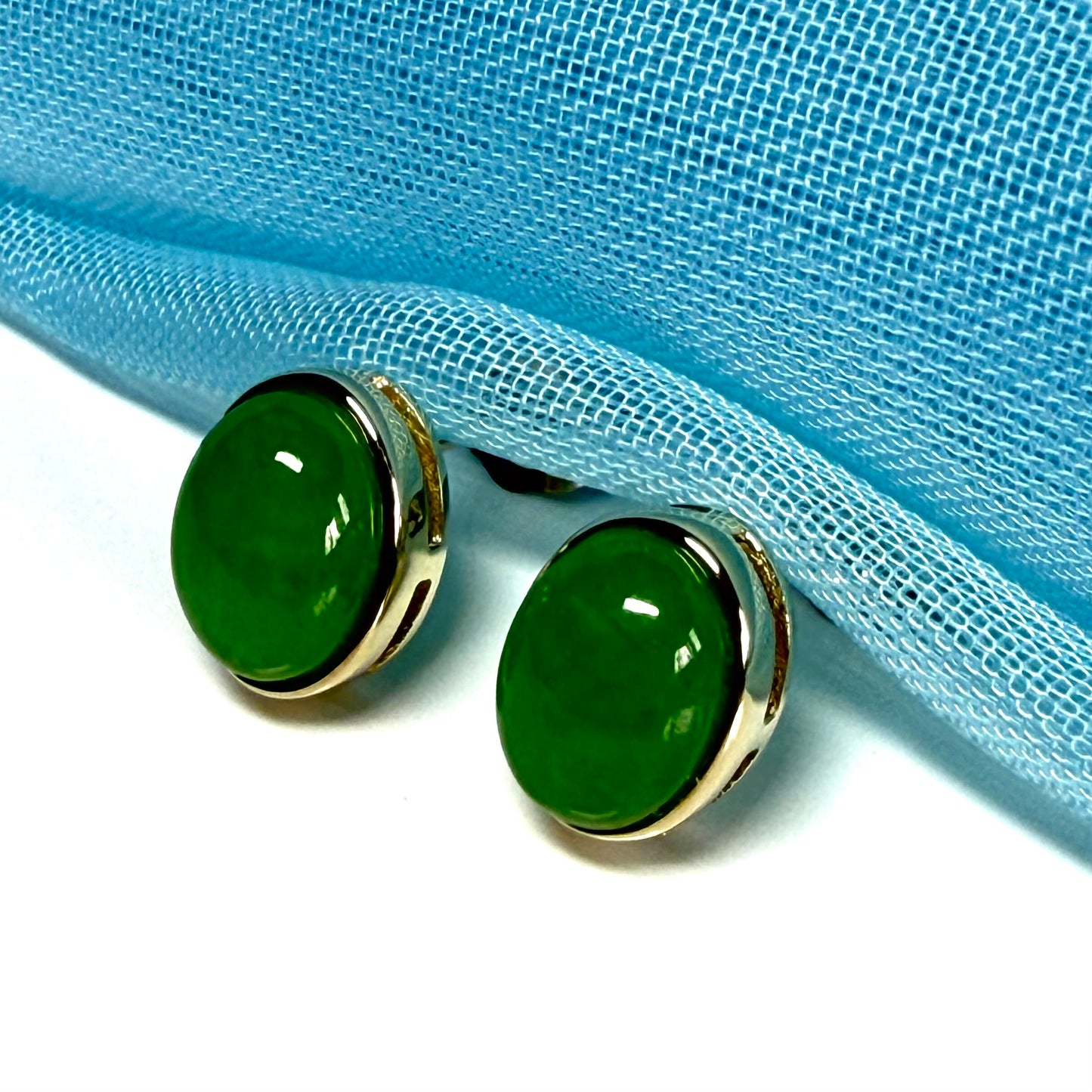 Real Green jade yellow gold oval stud earrings