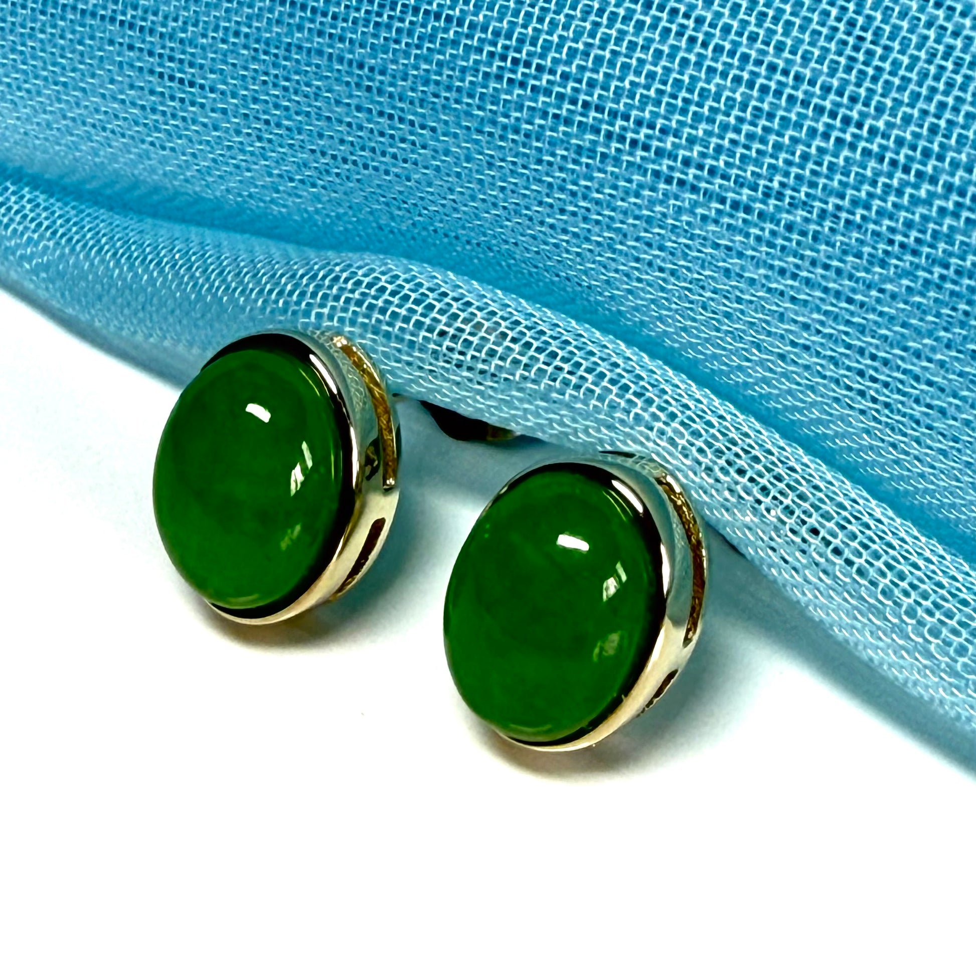 Real Green jade yellow gold oval stud earrings