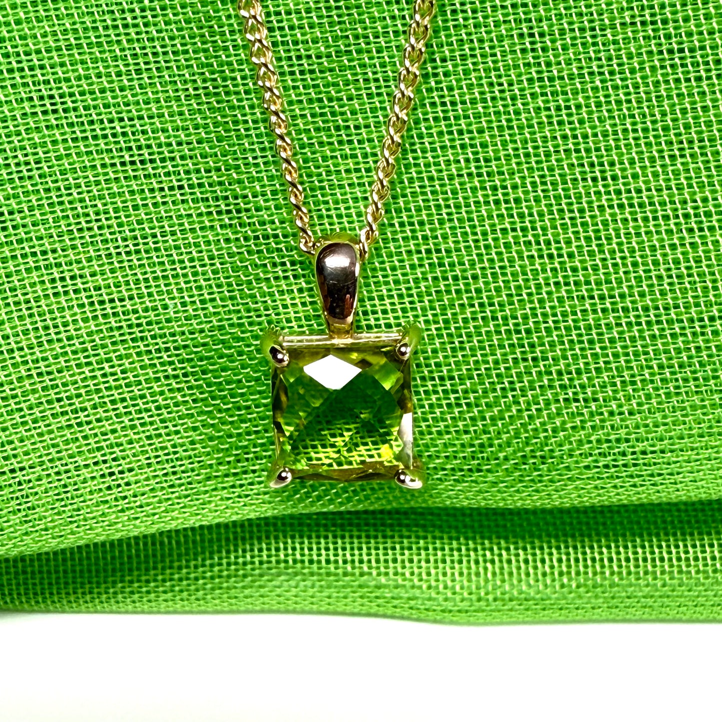 Real green peridot necklace square shaped yellow gold pendant