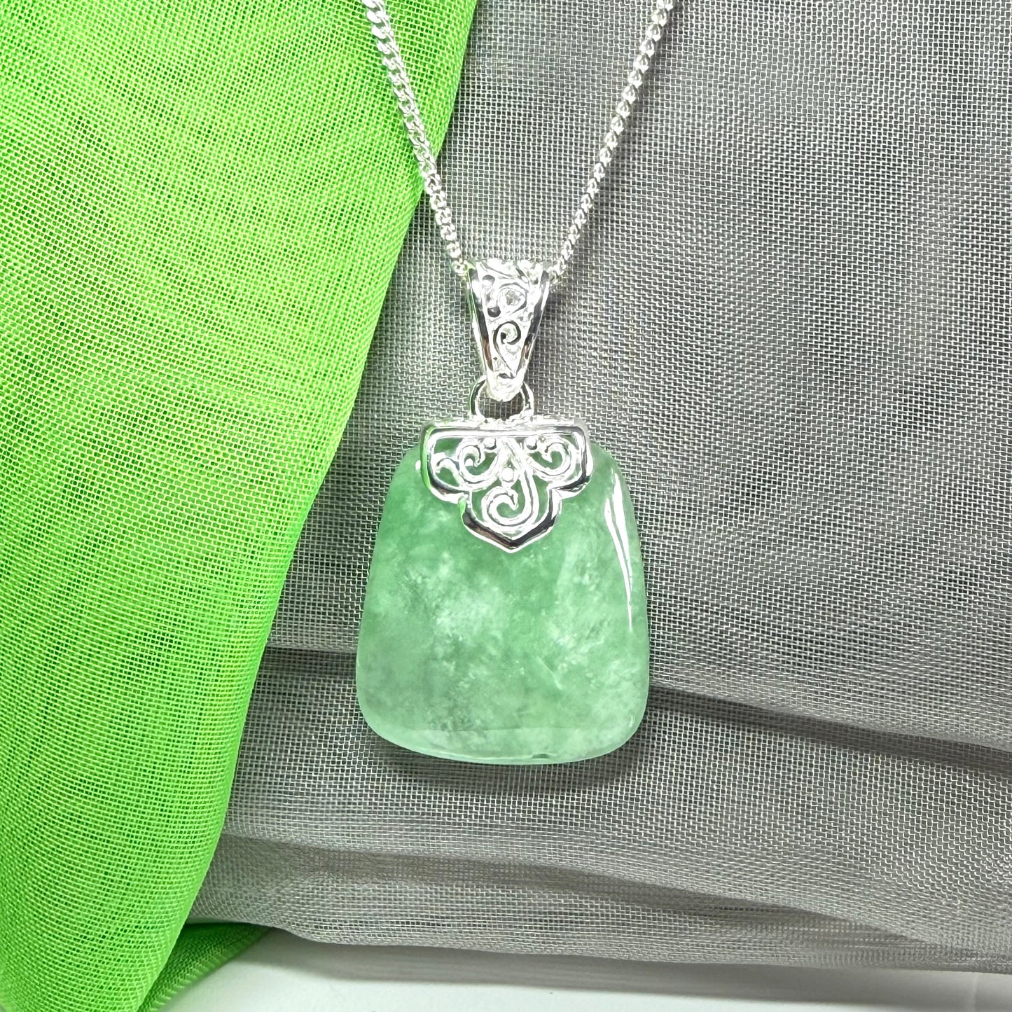 Real jade necklace green patterned sterling silver