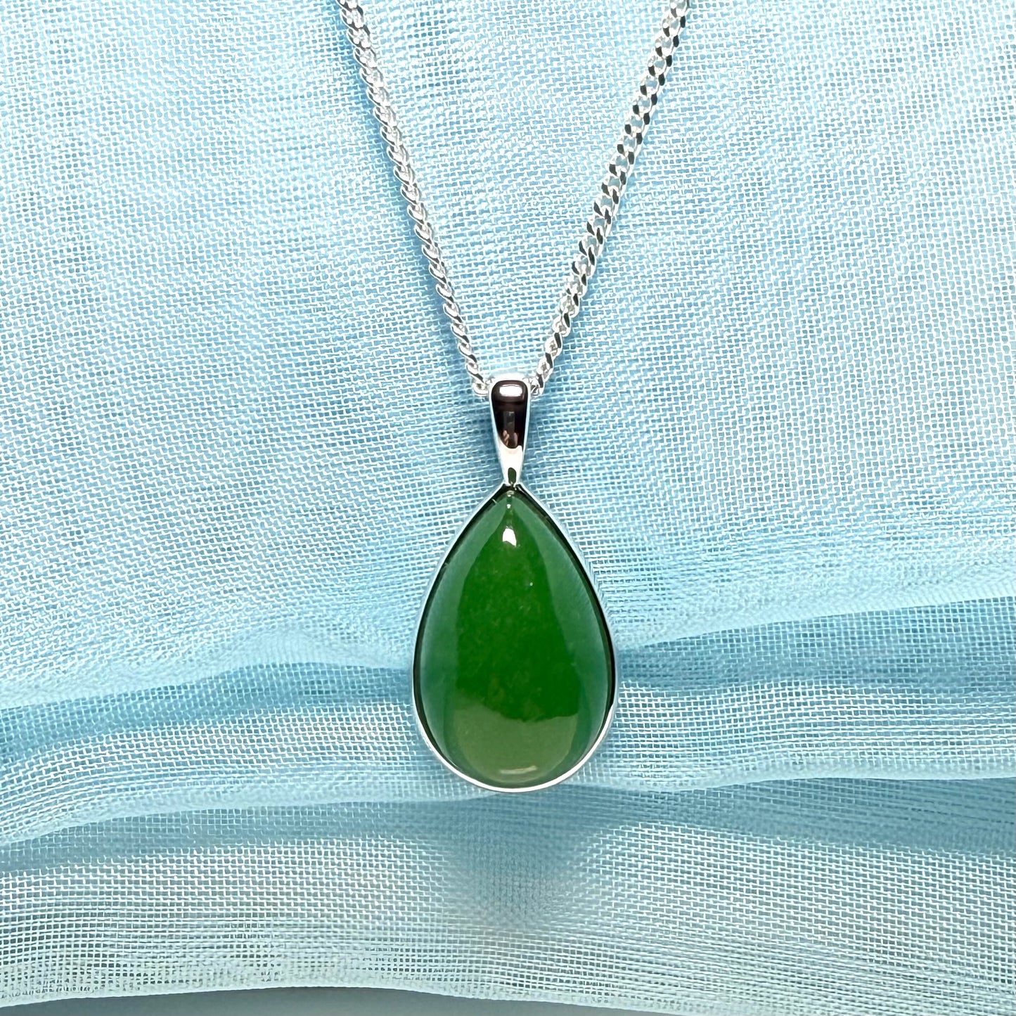 Real jade necklace teardrop pear necklace white gold pendant with a chain