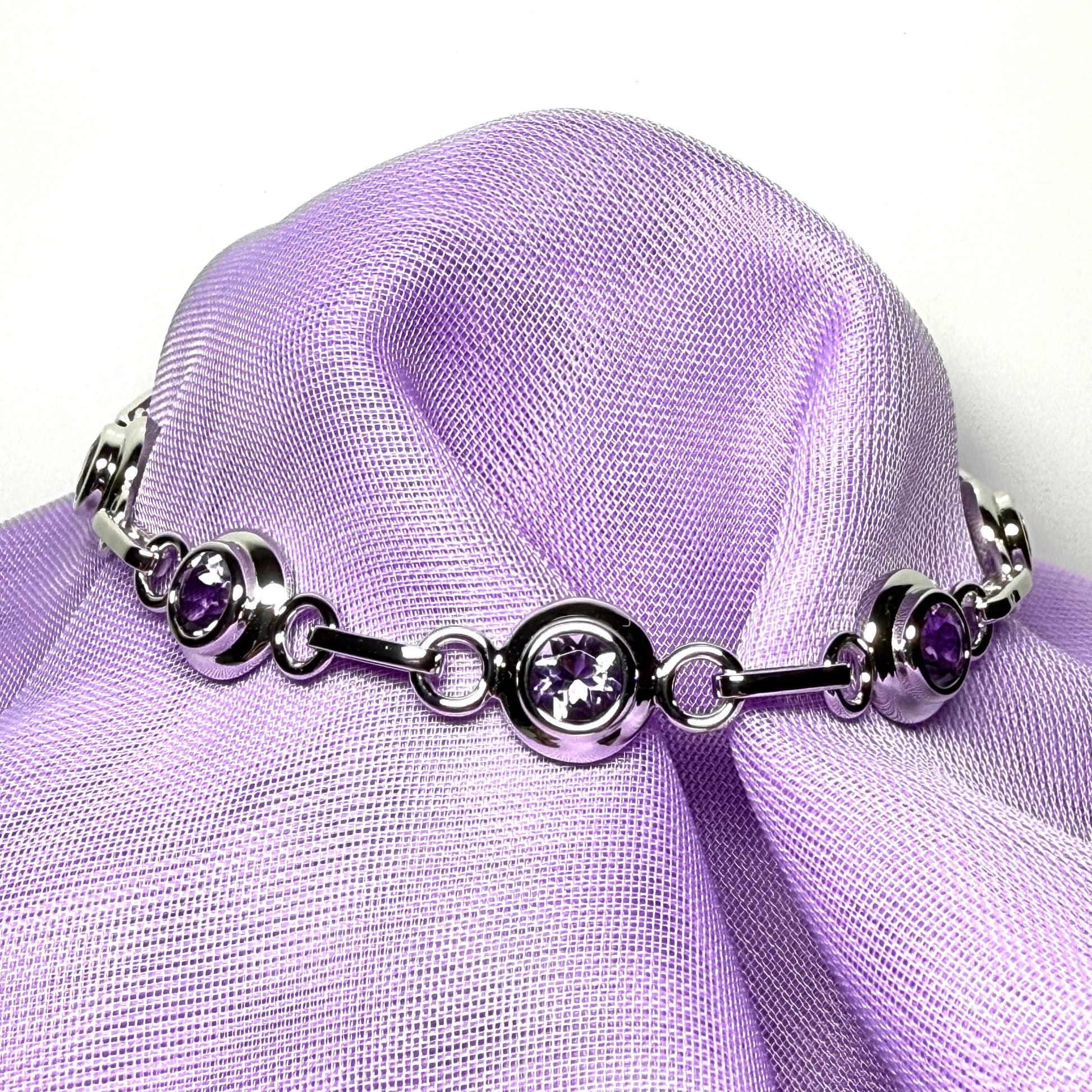 Real purple amethyst fancy round link sterling silver bracelet