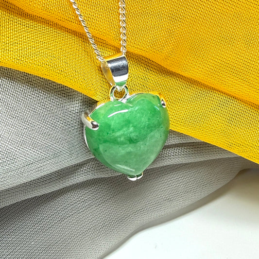 A really beautiful real green jade necklace heart shaped sterling silver, a gorgeous pendant