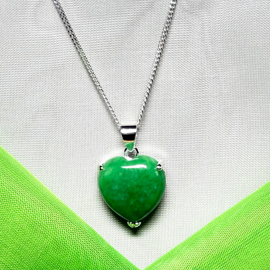A really stunning pendant real green jade necklace heart shaped sterling silver including chain