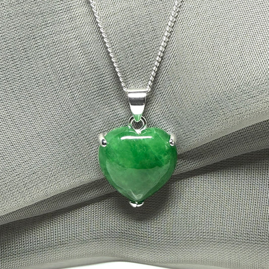 A really stunning pendant with a real jade necklace heart shaped sterling silver, green pendant