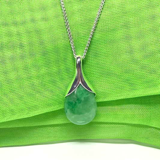 A timeless designed real green jade necklace tear drop pear shaped pendant