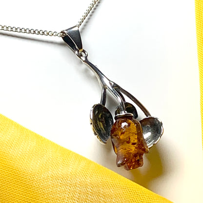 Amber rose shaped necklace sterling silver