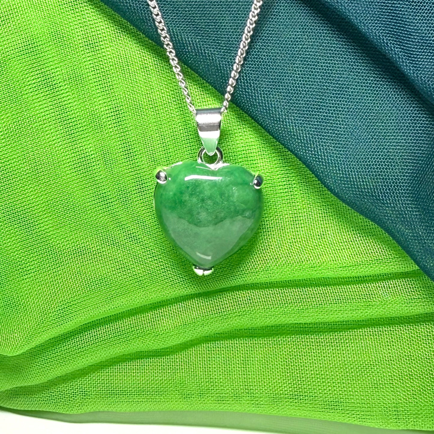 Beautiful real green jade necklace heart shaped sterling silver gorgeous pendant with chain