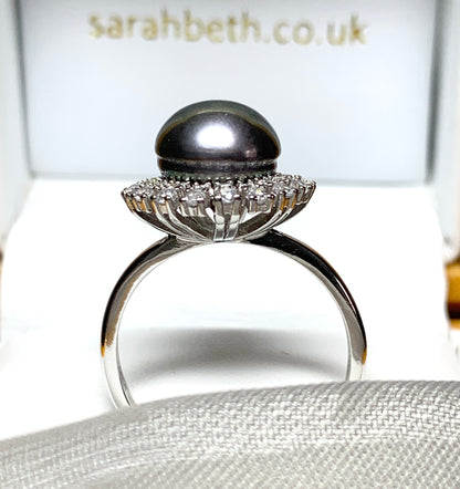 Black grey pearl cluster ring round pearl sterling silver cubic zirconia