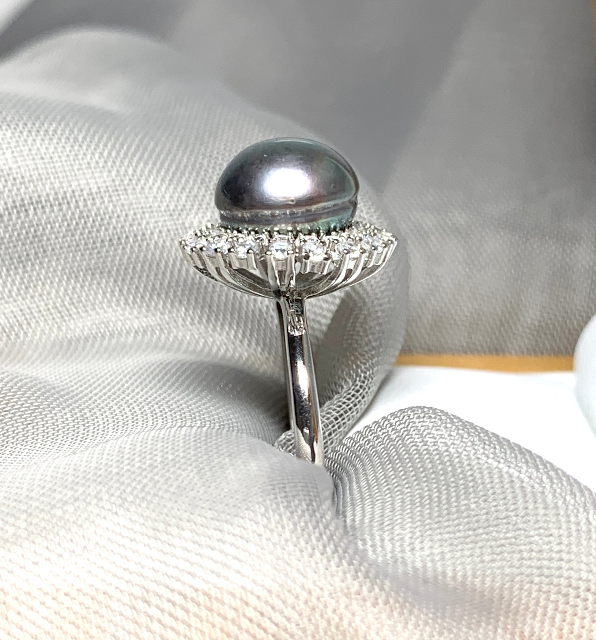 Black grey pearl cluster ring round pearl sterling silver cubic zirconia