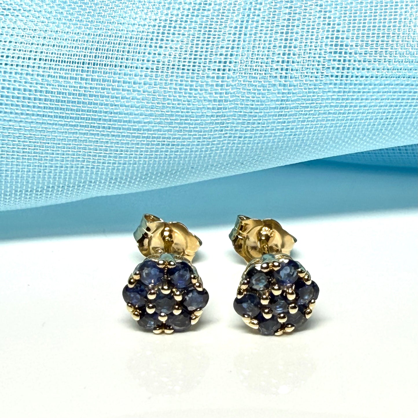 Blue real sapphire yellow gold daisy cluster round stud earrings
